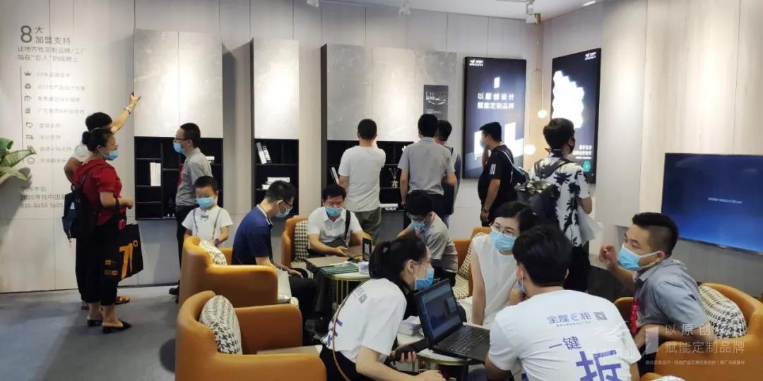 7.27家博會(huì)火熱開(kāi)展，華洲木業(yè)邀您參觀交流(圖3)