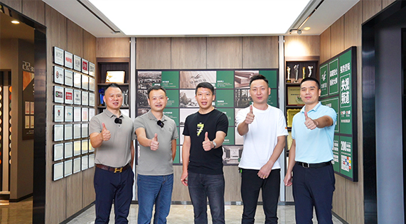 戰(zhàn)略新高地：華洲木業(yè)廣西貴港倉儲(chǔ)運(yùn)營中心盛大成立