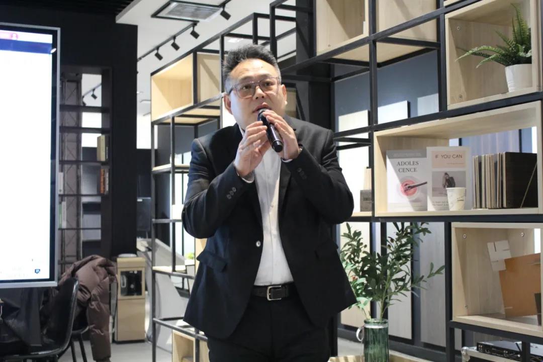 恭喜！華洲木業(yè)（陜西）運(yùn)營中心首航儀式暨供應(yīng)鏈賦能模式發(fā)布會圓滿舉辦！(圖18)