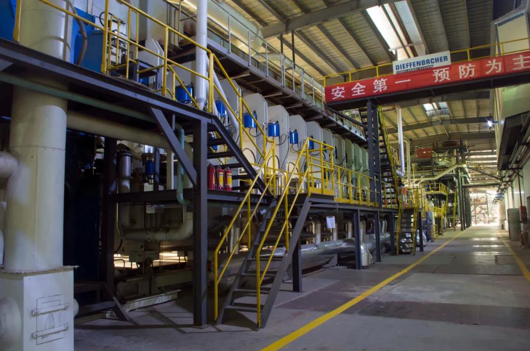 華洲高品質(zhì)無(wú)醛板材，都需要什么水平的生產(chǎn)設(shè)備？(圖3)