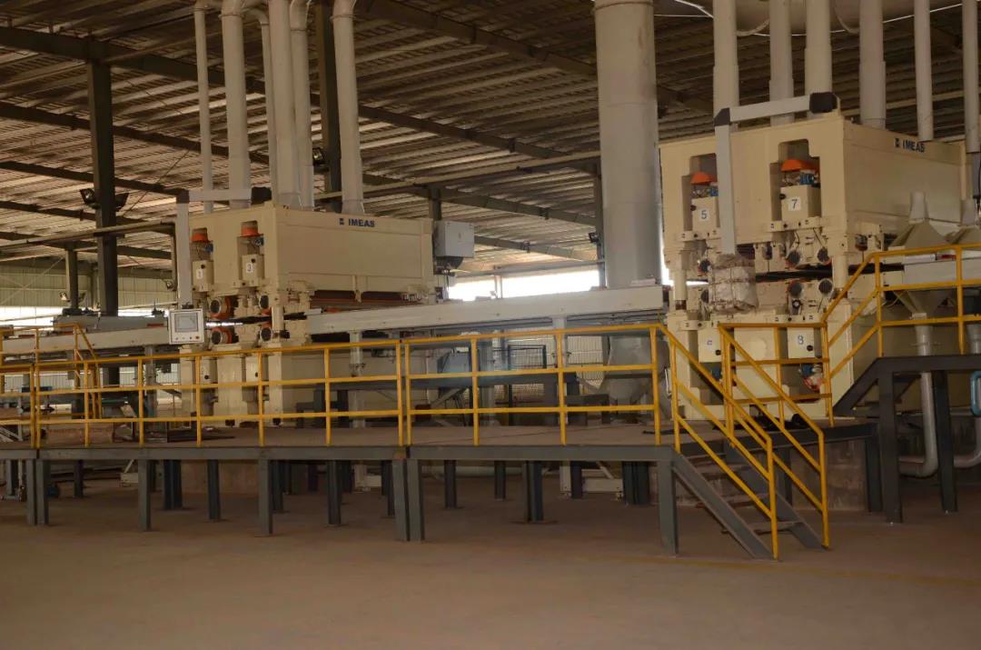 華洲高品質(zhì)無(wú)醛板材，都需要什么水平的生產(chǎn)設(shè)備？(圖5)